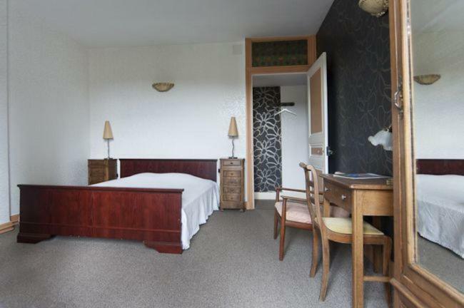 Hotel Les Volets Bleus Le Perreon Exterior foto